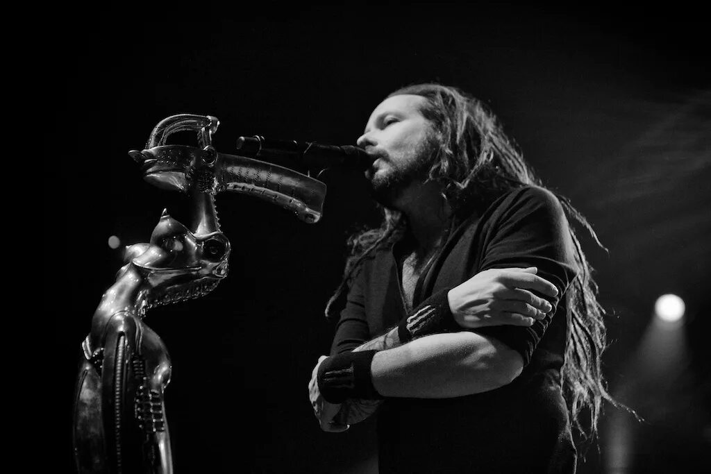 Korn demo. Перевод песни daddy korn. Korn daddy перевод. Группа korn. Korn daddy.