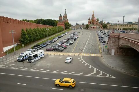 Почему стоит центр москвы
