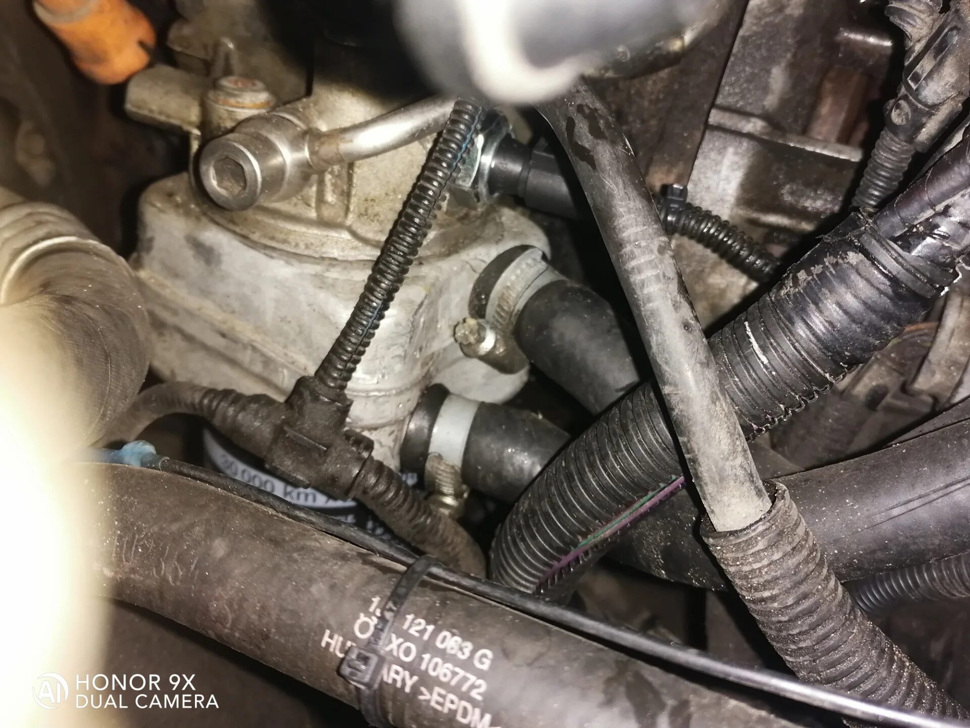 Как сменить датчик. Датчик вакуумный гура 3s. Датчик уровня масла chevrolet lanos. 8. Датчик давления масла тойота камри 2.