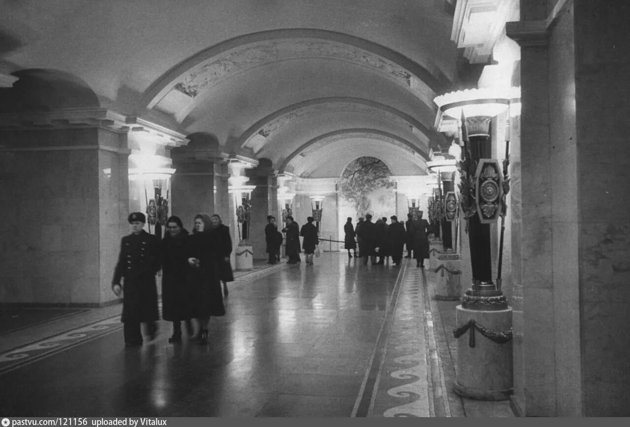 Станция метро в памятнике классицизма Петербургский метрополитен Дзен