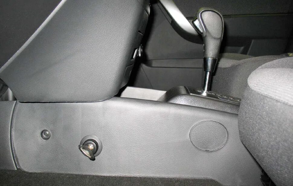 Блокиратор коробки передач механика лада гранта. Блокиратор кпп fortus для volkswagen polo. Акпп гарант. Блокиратор акпп киа спортейдж 4. L.