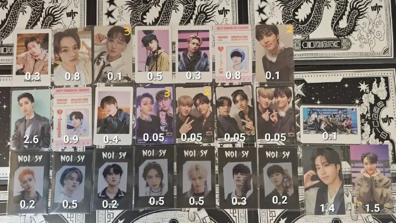 Карточки bts love yourself. Карточки бтс. K-pop карты. Разборы карт кпоп. Lomo cards bts map of the soul.