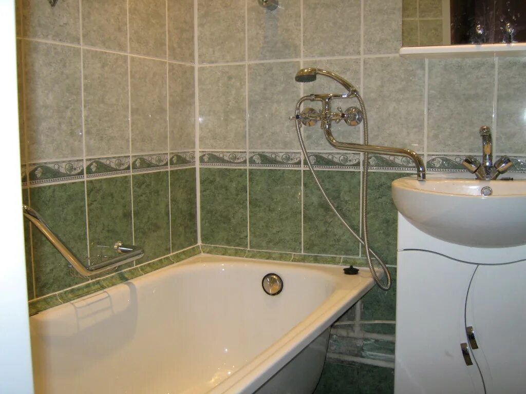 ванна вотте старт. реставрация старой ванны. ванная со средним ремонтом. реставрация ванной кострома. наливная ванна цветная.