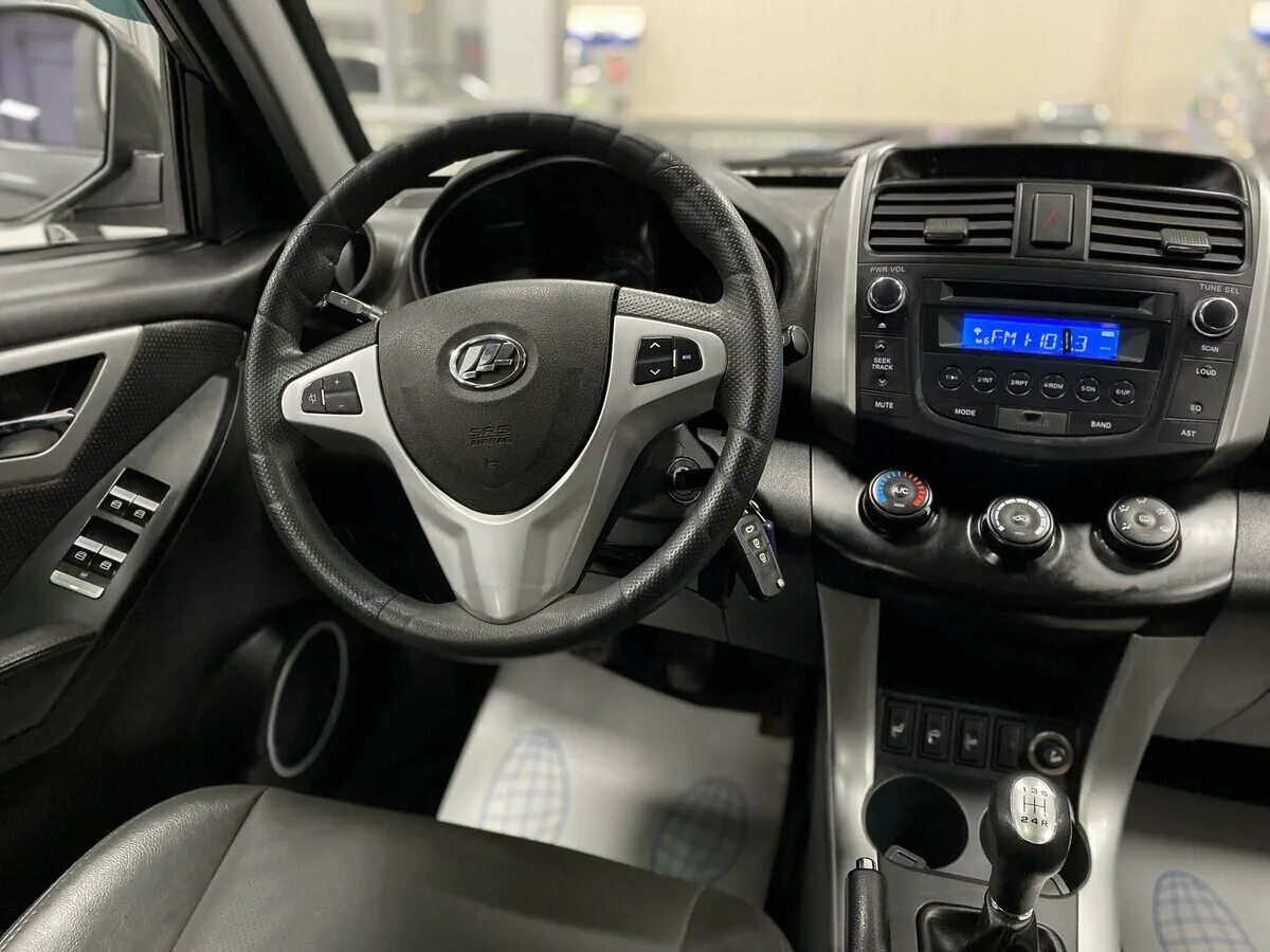 Лифан 215800/х60. Лифан х60 какой бензин. Lifan x60 201. Lifan x60 салон. Lifan x60 2013 год.