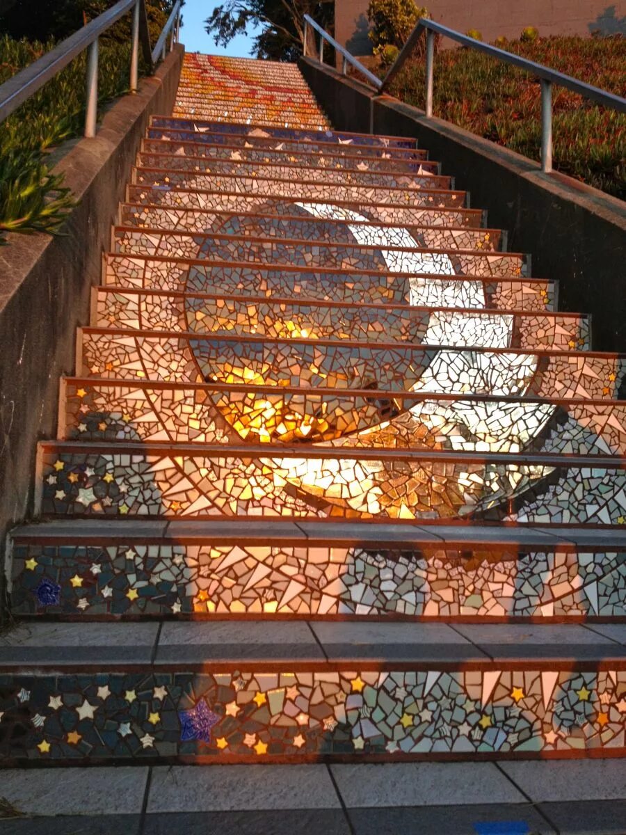 Мозаичная лестница в Сан Франциско. Ступени терраццо. Мозаика на лестнице. Уличная лестница. Мозаичные дома