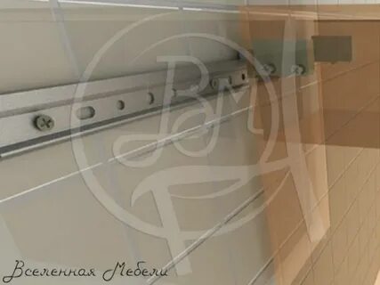 Планка на верхних шкафах кухни