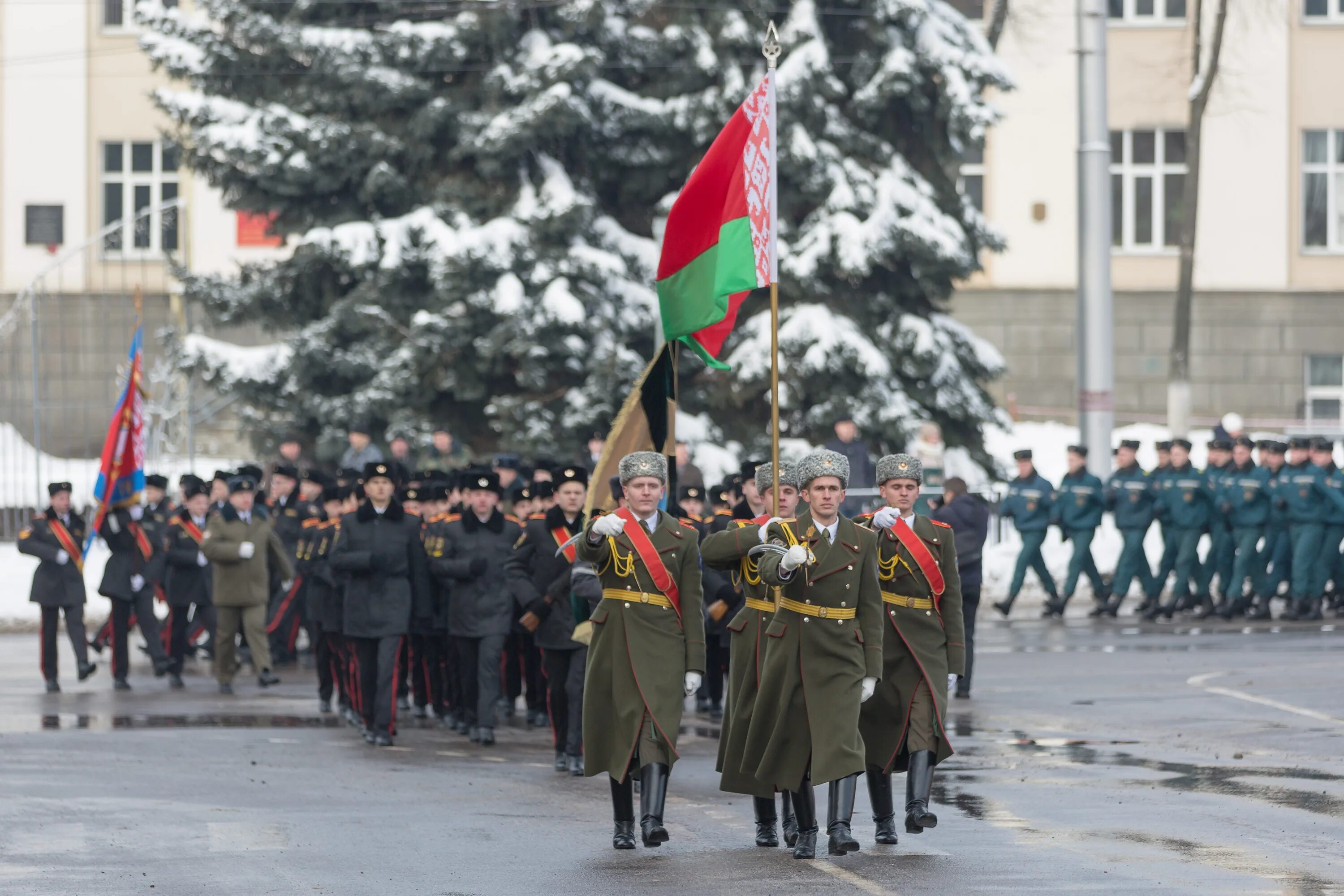 События 23 февраля. Празднуют ли в беларуси 23 февраля. С 23 февраля рб. День защитника отечества в белоруссии. 23 февраля беларусь.