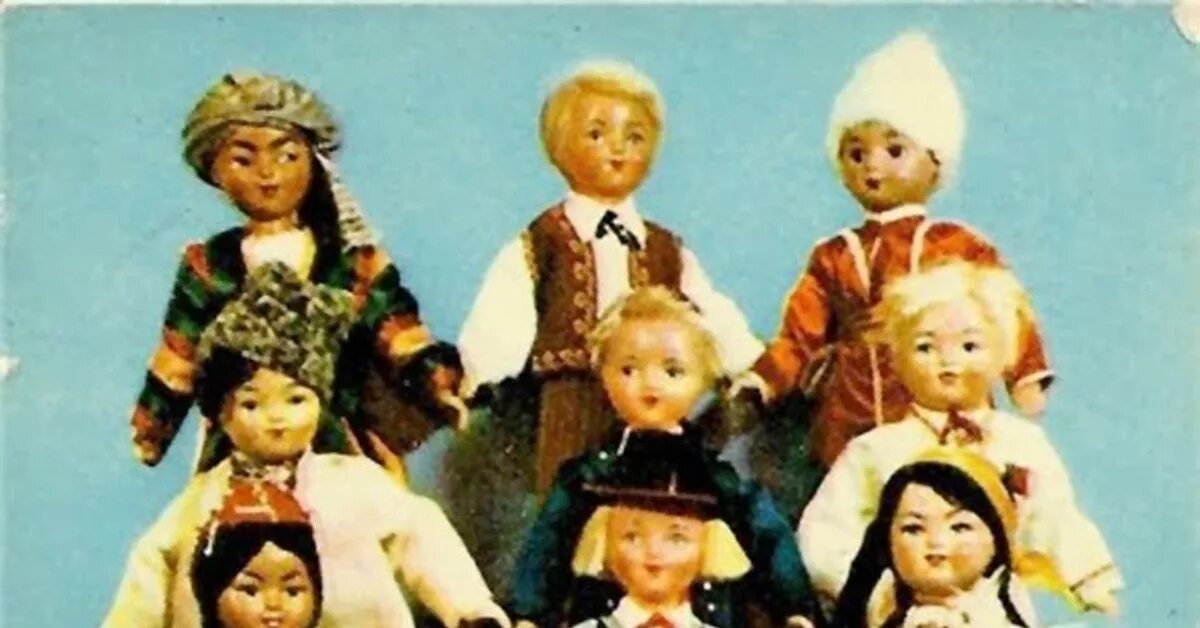 Куклы "15 союзных республик". Советские куклы в национальных костюмах. Кукла дружба народов ленигрушка. Кукла украинка дружба народов. Кукла дружба народов ленигрушка.