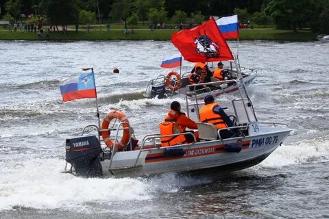 Спасатели на воде