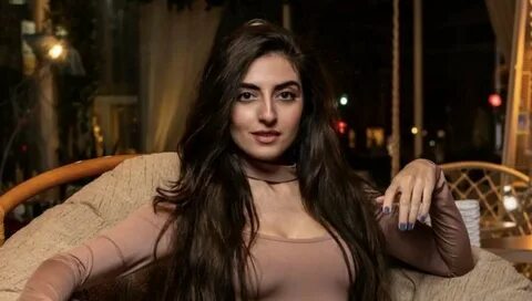 Эффект разорвавшейся бомбы, или Как армянка поразила звезд российского шоу-бизне