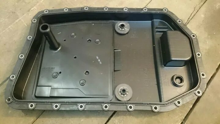 Рту-15-61 поддон. Бмв е60 поддон. Поддон картера n52b30. Поддон двигателя бмв е 60. Бмв е60 поддон.