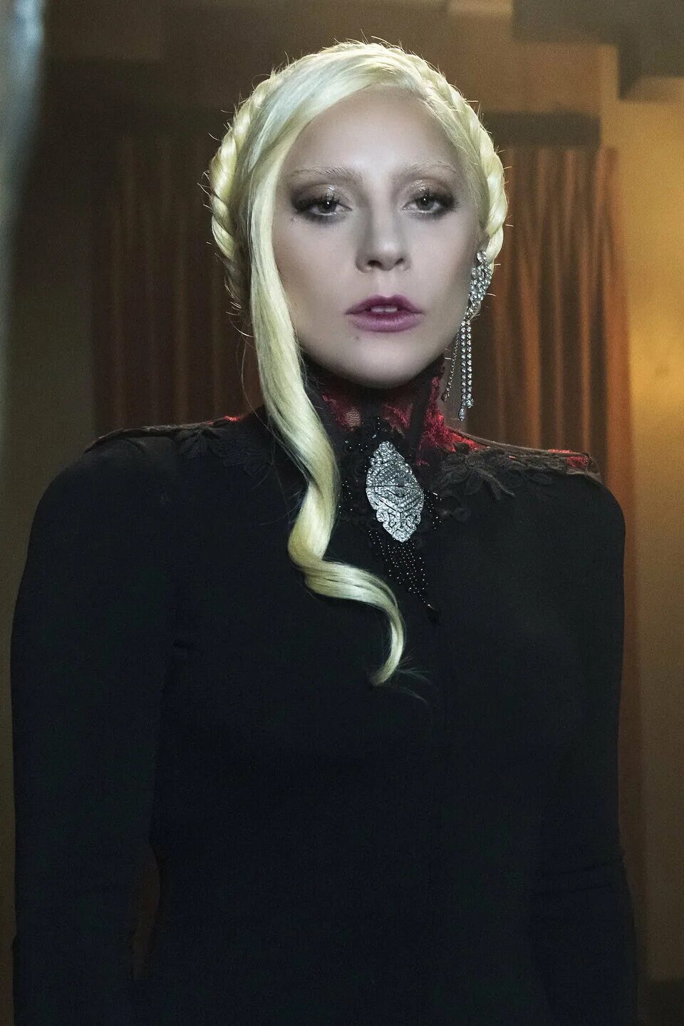 "American Horror Story - Hotel" стал пятым сезоном популярного сериала, представ