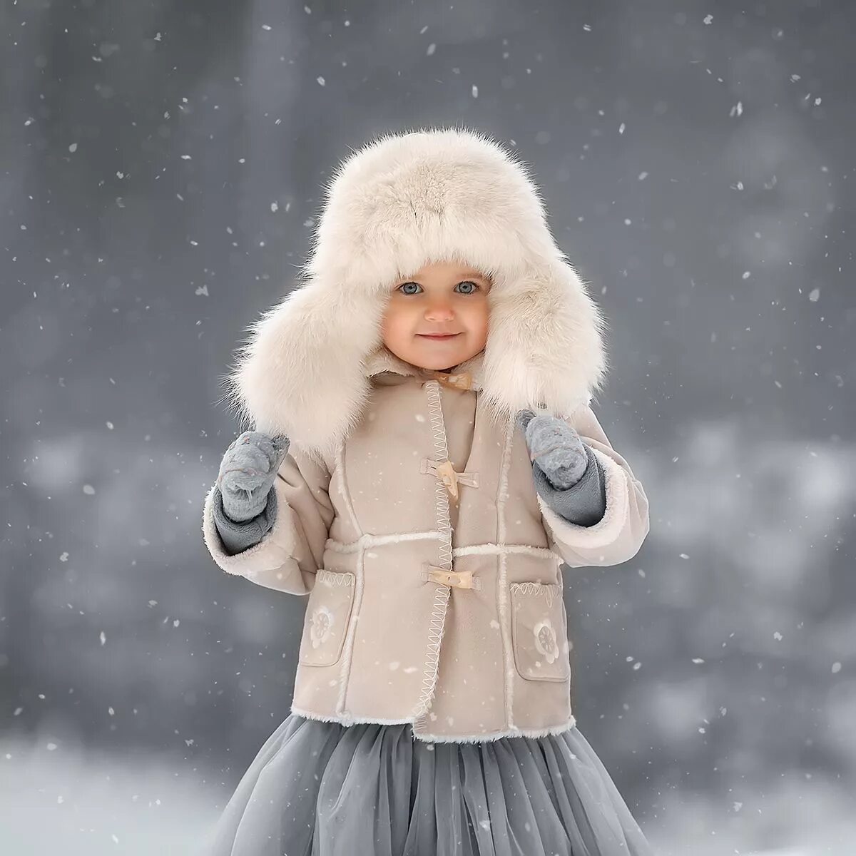 Зимняя одежда для девочек 1 год. Зимняя одежда для новорожденных девочек. Куртка комбинезон детский. Куртка с комбинезоном зимняя детская. Зимний комбинезон для девочки.