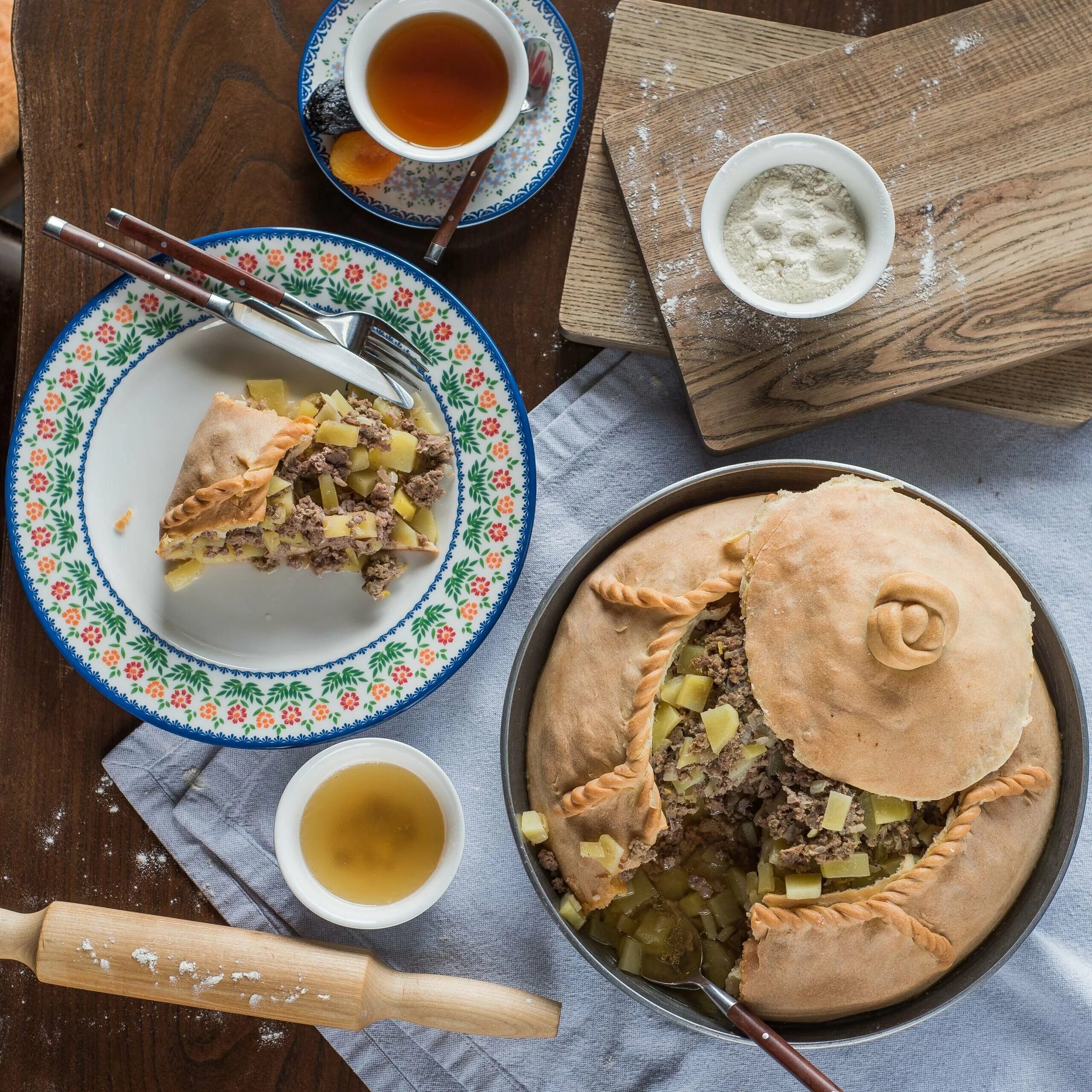 Татарский пост. Чирэм казань ресторан. татарский ресторан чирэм казань. татарской кухни чирэм. ресторан татарской кухни «чирэм».