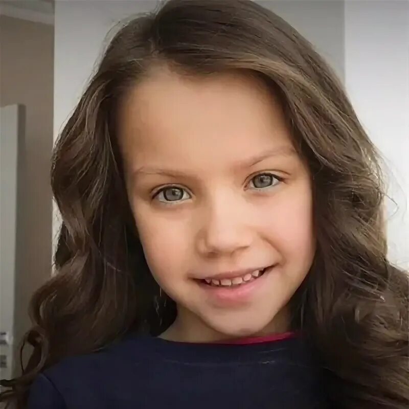 Александра 180 Амино Вики Шоу Amino