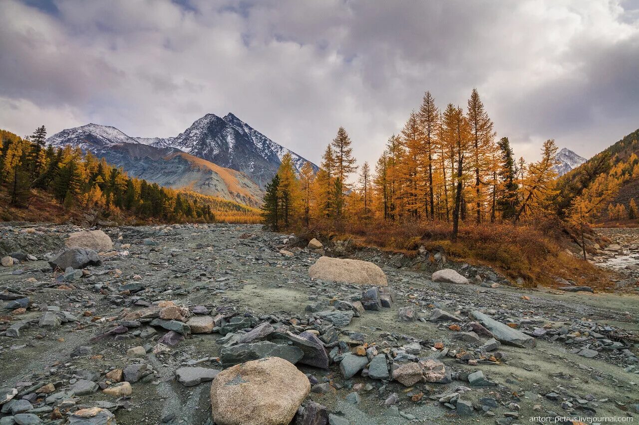 улаганские озера алтай. гора караташ хакасия. уймонская долина горный алтай. караташ алтай.