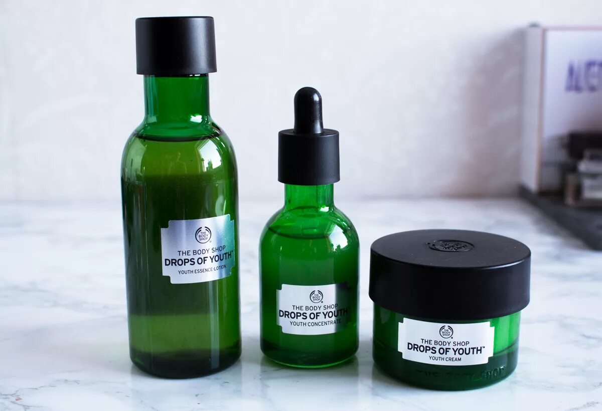Лица the body shop. The body shop Drops of Youth. The body shop крем для лица Drops of Youth. The body shop Drops of Youth Serum. Body shop концентрат.