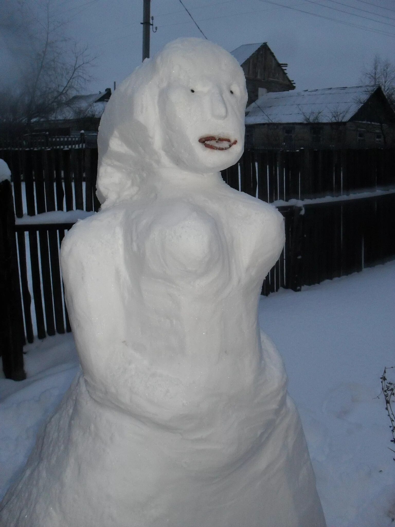 снежная баба песня текст. лепим снежную бабу. снежная баба в купальнике. снежная баба в купальнике. снежная баба минус.