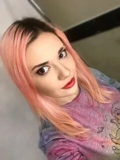 Настя вуда