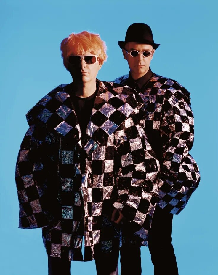 Pet shop boys. ПЭТ шоу бойс. Pet shop boys 1983. Pet shop boys в молодости. Пет шоп бойс 90