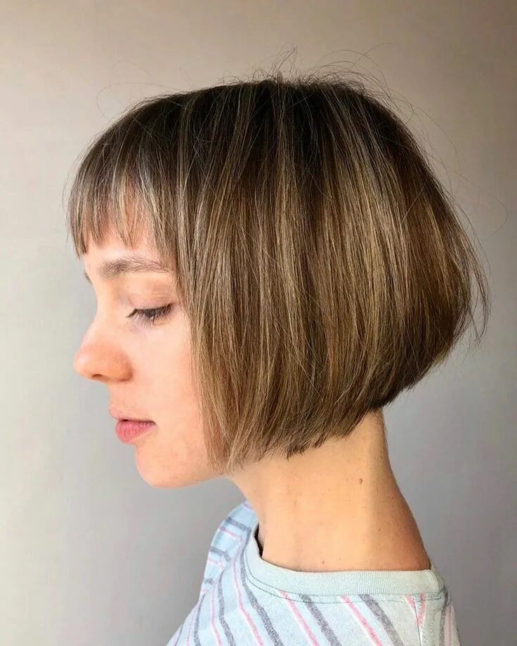 Стрижка шорты. Текстурированный Боб стрижка. Micro Bob Haircut. Стрижка Боб Фрисселл. Медиум Боб стрижка.