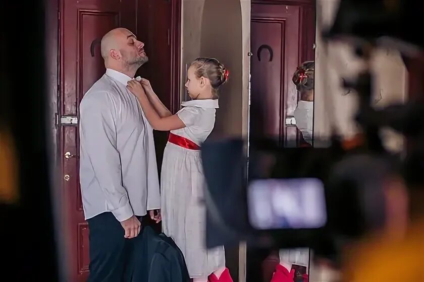 Женщина в беде 2 содержание. Максим щеголев женщина в беде. фильм женщина в беде 2 сезон. максим щеголев в фильме женщина в беде. максим щеголев и казючиц.