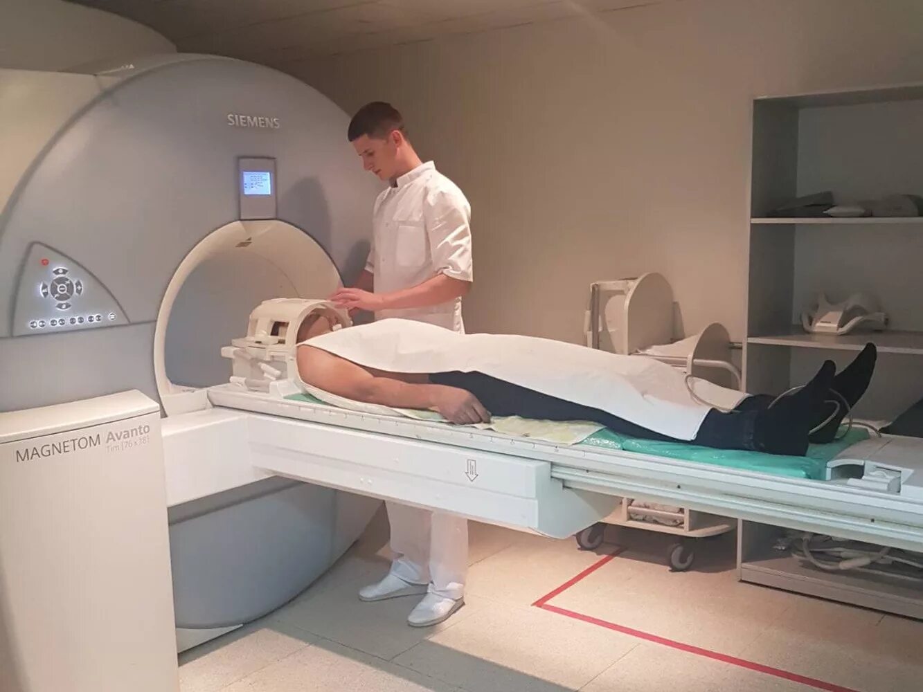 Боровляны онкологический центр платные услуги. Платные палаты в онкологическом диспансере. Минск боровляны онкологический центр. Онкологии александрова. Морг городской клинический онкологический центр проспект ветеранов.