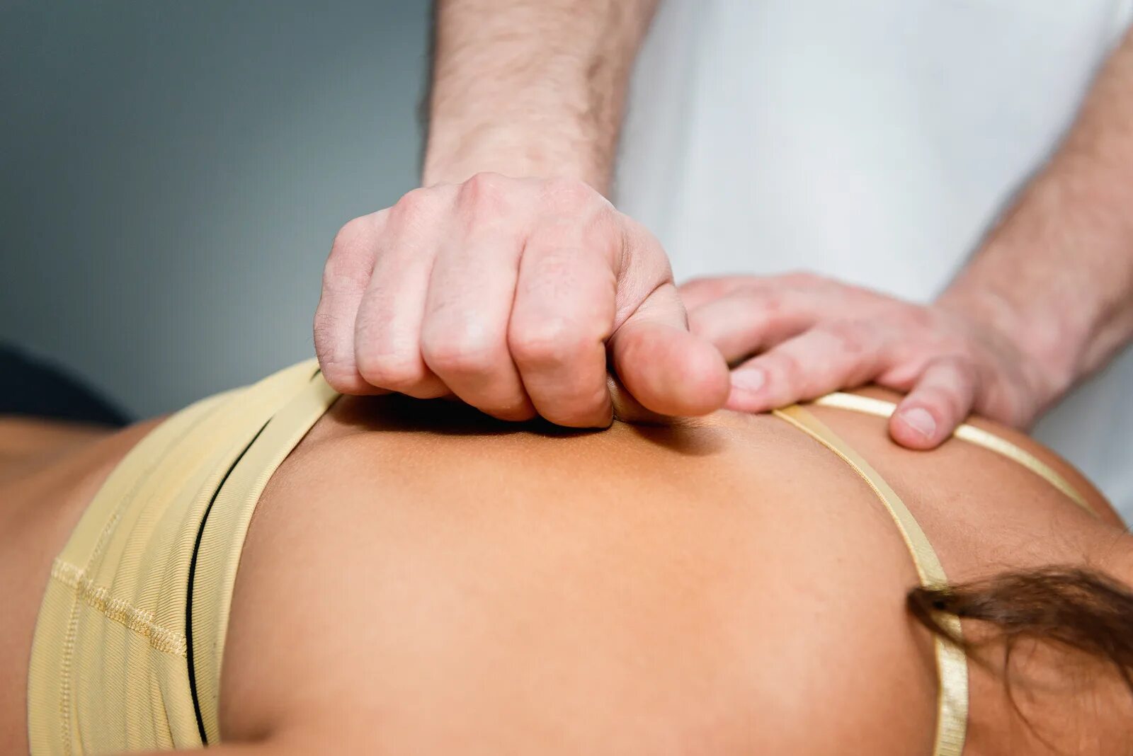 Fascia massage. Хиропрактика линии. Хиропрактика картинки. Ремень хиропрактика. Myofascial release techniques.