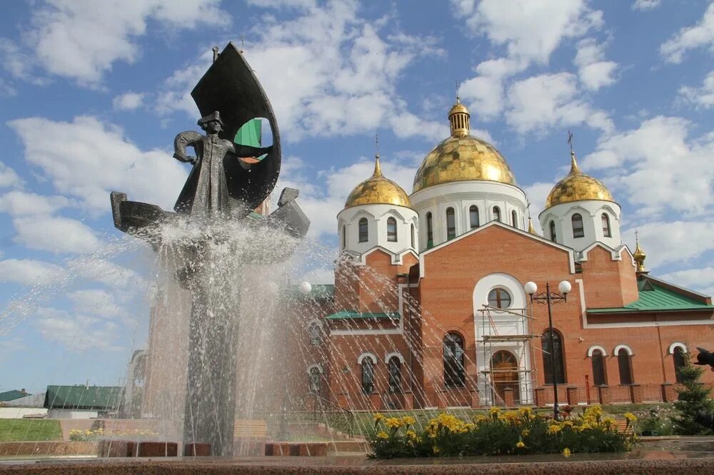 Каменогорск достопримечательности. Достопримечательности Усть-Камено. Улицы Усть-Каменогорска фото. Стрелка в Усть-Каменогорске фото. Сайт kz усть каменогорск