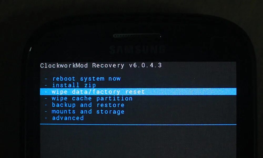 System factory reset. Wipe data factory reset планшет. меню recovery. сброс до заводских настроек. сброс данных на андроиде.