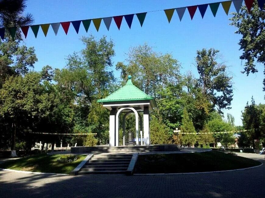 Парк бабура в ташкенте. Парк имени бабура. Парк имени бабура) ташкент. Парк дружбы ташкент. Парк имени бабура в ташкенте.