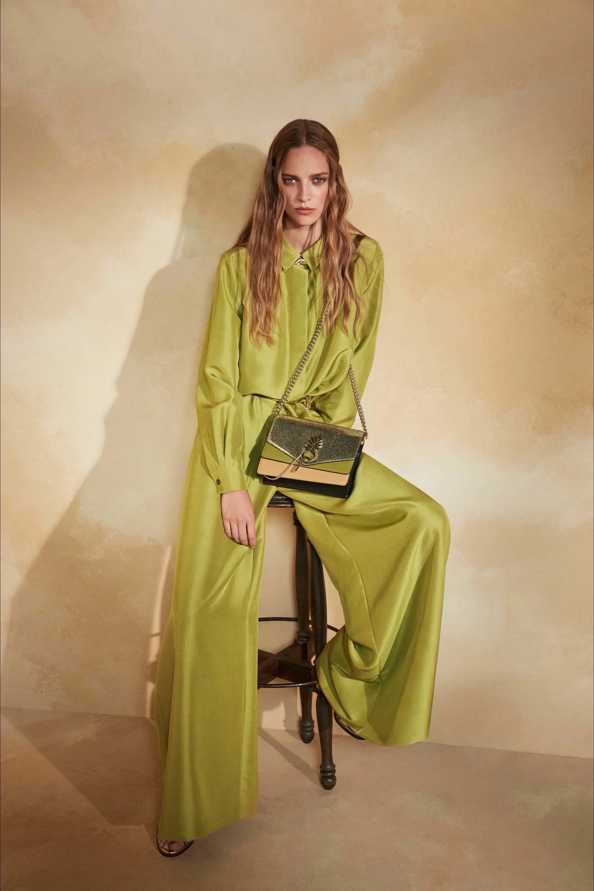 Вог 2018. Alberta ferretti new york 2018. alberta ferretti бутик.