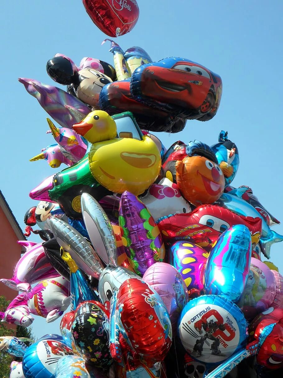 Продавец воздушные шары. Продавец воздушных шаров. Музей воздушных шаров. Фестиваль воздушных шаров. Праздник воздушных шаров.