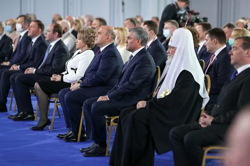 Послание путина федеральному собранию 2022. Путин обращение к федеральному собранию. Послание президента рф федеральному собранию 2021. Послание президента федеральному собранию. Путин владимир владимирович 2021 послание федеральному собранию.