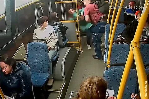 Сели на автобус