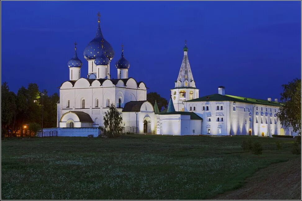 суздальский кремль с рождественским собором. суздальский кремль с рождественским собором. суздальский храм собор рождества богородицы. суздальский кремль с рождественским собором, суздаль. суздальский кремль с рождественским собором.