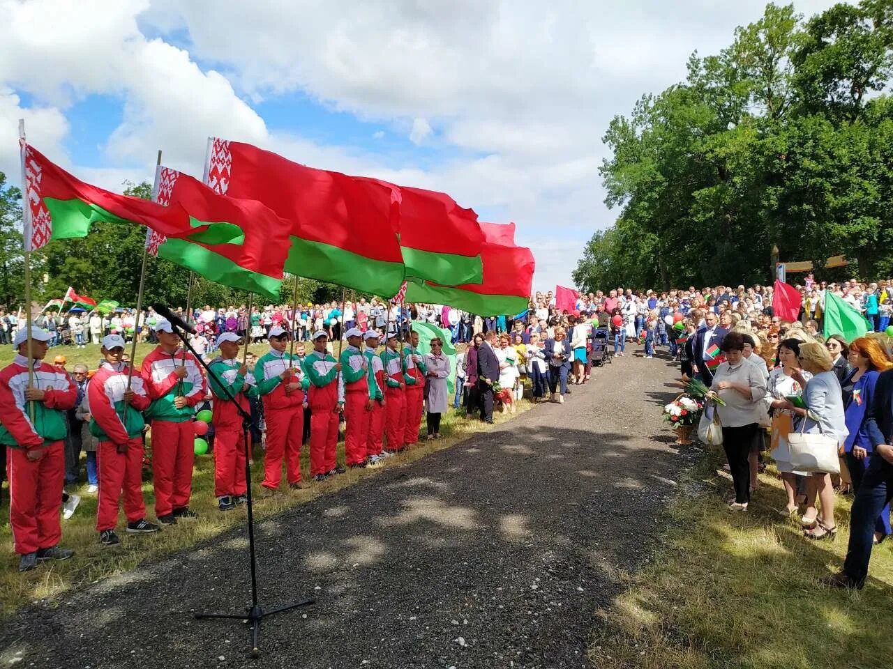 Национальная культура беларуси. Республика беларусь бизнес. Что нового в республике беларусь. Что нового в республике беларусь. Беларусь народ.