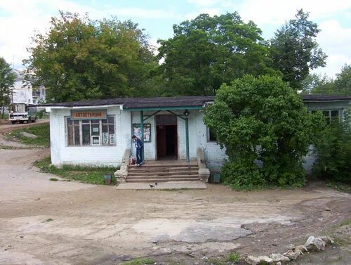 Красный и зеленый дом на красноармейской. Красный и зеленый дом на красноармейской. Кафе аркада красная горбатка. Красный и зеленый дом на красноармейской. Кафе красная горбатка.