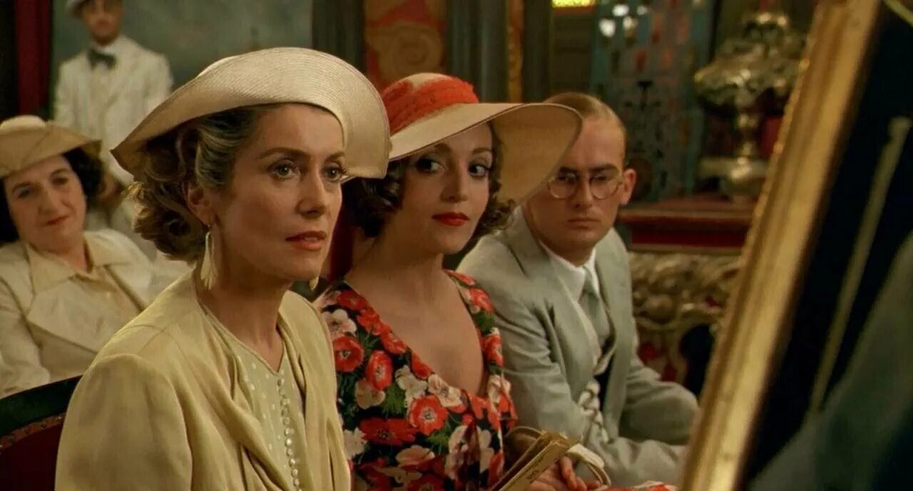 катрин денев индокитай 1992. индокитай 1992. индокитай 1992. винсент перес. индокитай катрин денев.