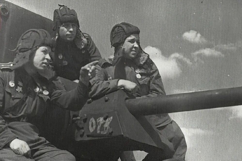 Три танкиста песня. Презентация три танкиста. Три танкиста три. Третий танкист. 3 танкиста 3 веселых друга экипаж машины боевой.