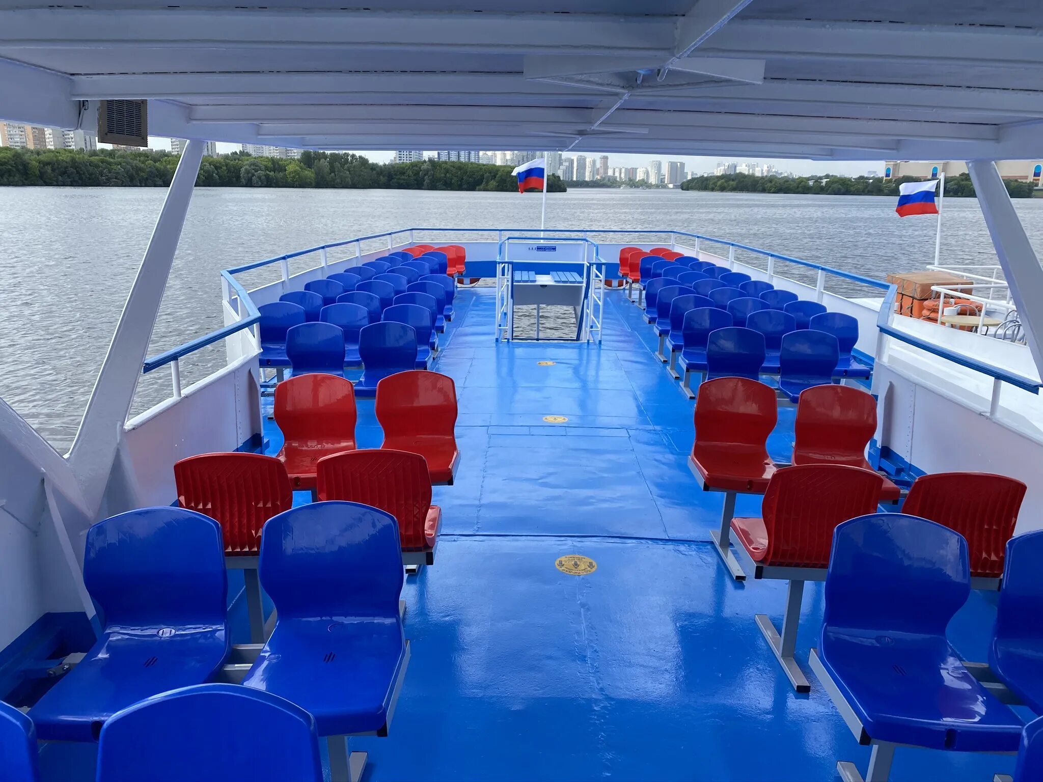 Flyriver москва причал. Теплоход. теплоход москва. теплоход москва 3.