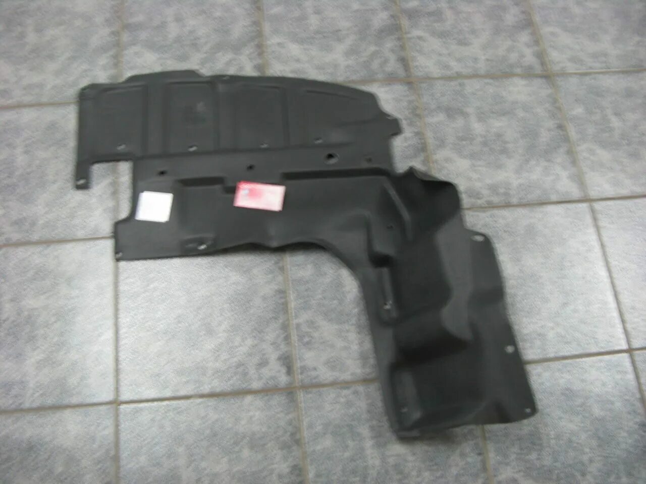 B2802111 lifan пыльник моторного отсека левый lf solano. защита двигателя солано. защита двигателя лифан солано 620. защита двигателя солано. защита картера лифан солано 2.