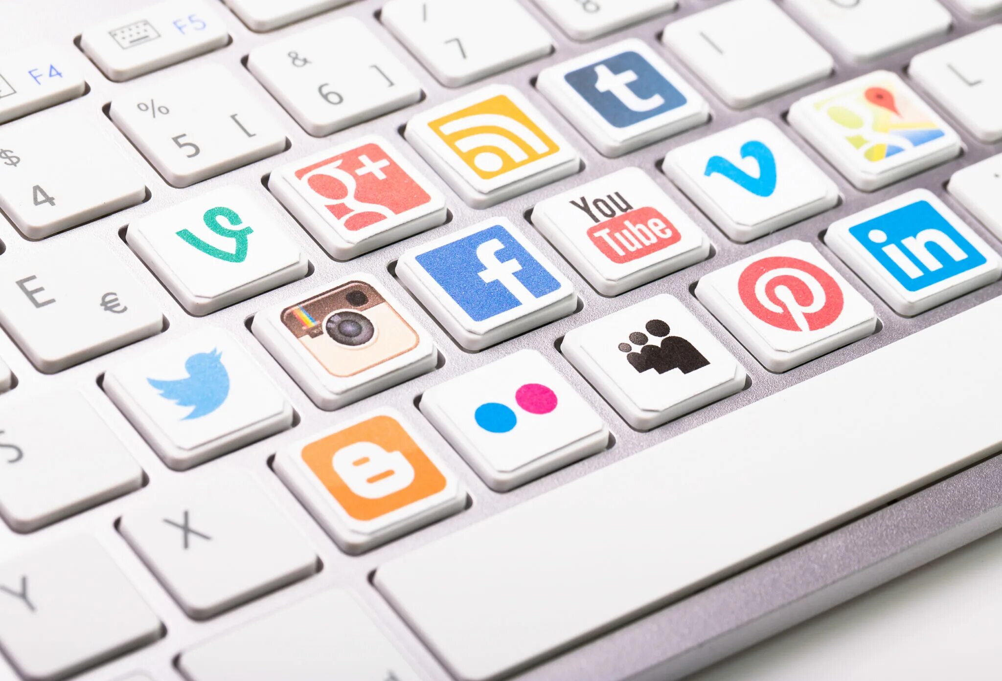 Интернет маркетинг. Smm картинки в высоком качестве. Social media marketing firms. Социальные медиа. Social media marketing firms.