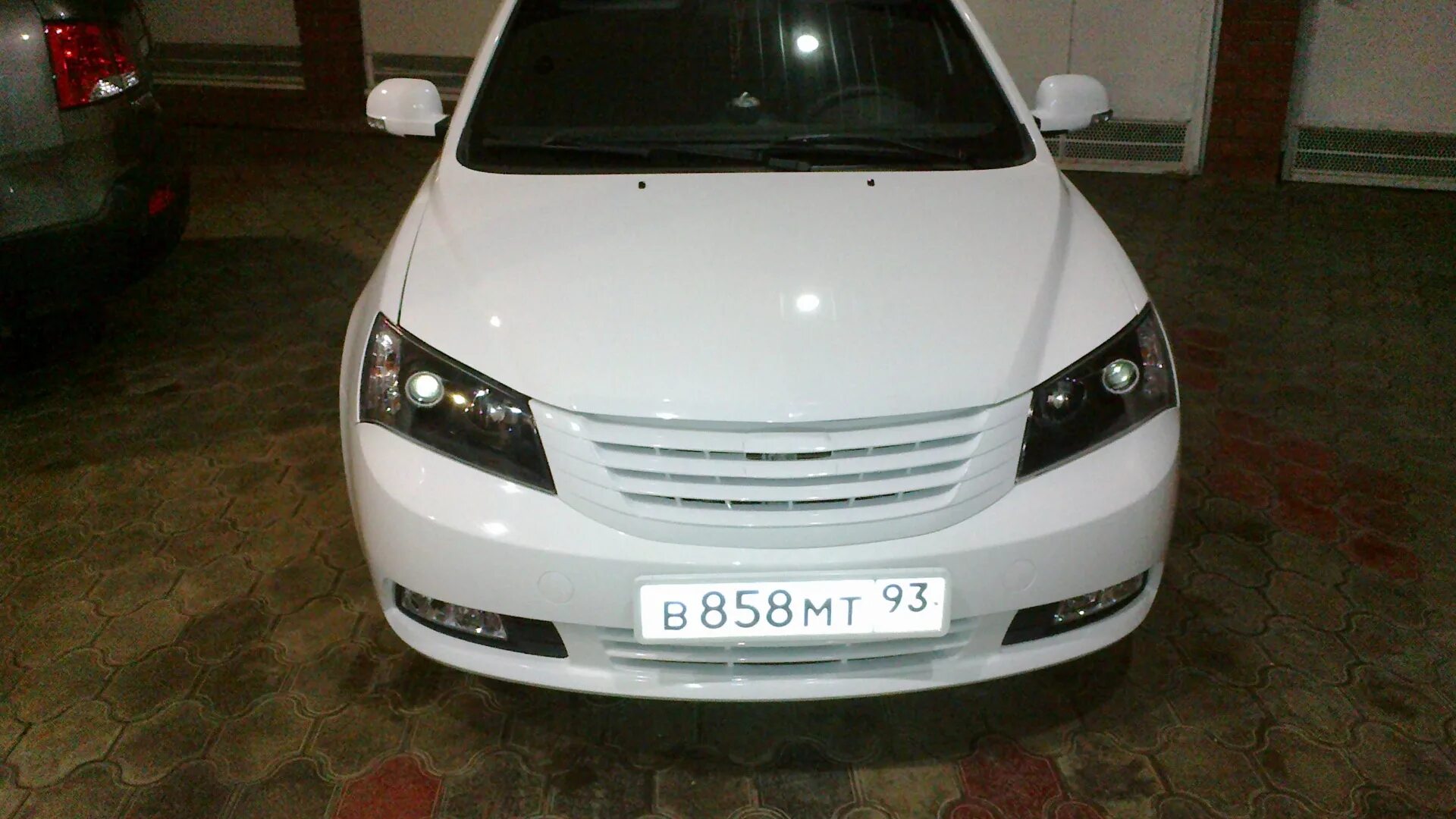 Джили эмгранд ес7 тюнинг фото Фотографии обвесов на Geely Emgrand EC7 Автоликбез