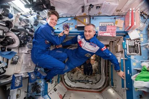 Космическая 24