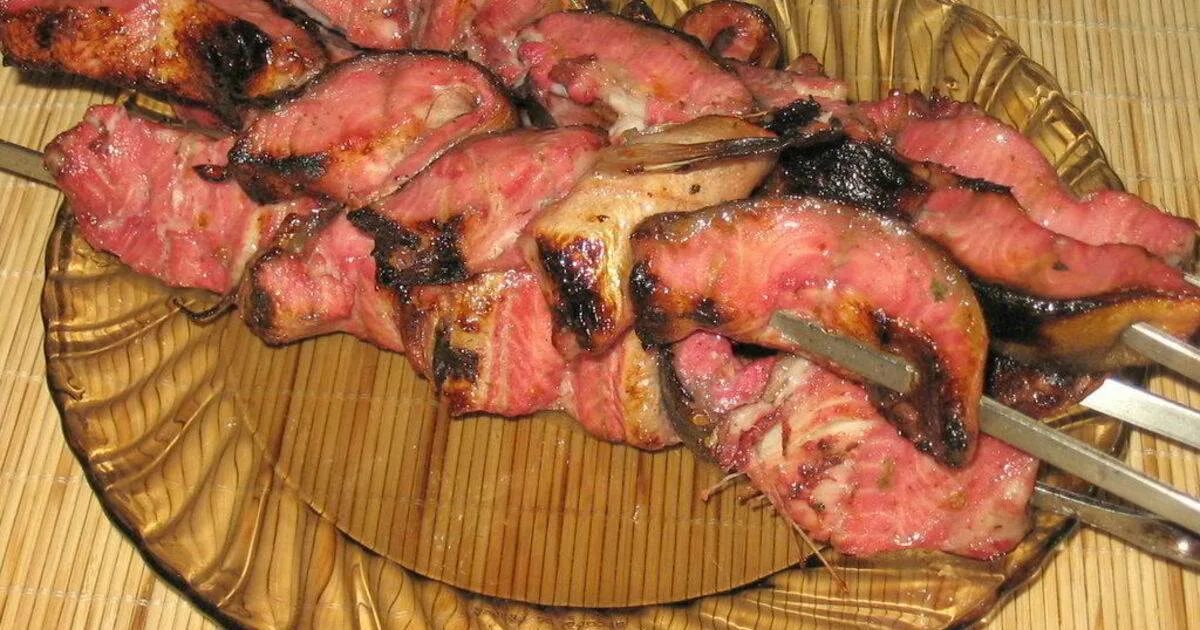 Как замариновать сазана для мангала. Шашлык из рыбы. шашлык из сазана. шашлык из карпа. сазан шашлык.