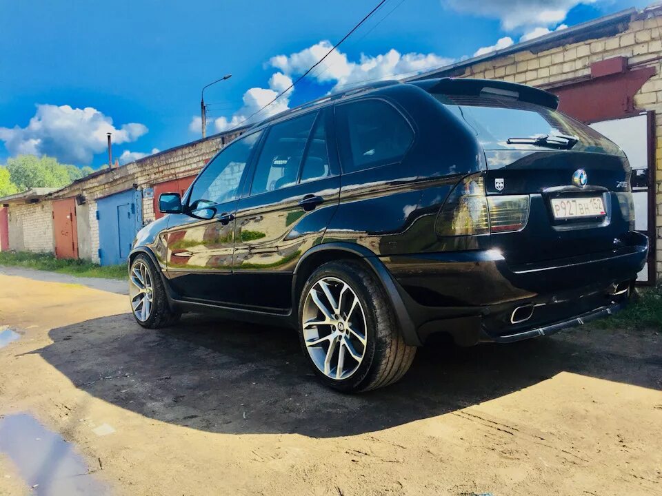 Х 5 20х х 5. БМВ х5 е53. Диски r20 BMW x5 e53. Диски БМВ х5 е53. BMW x5 e53 колеса.