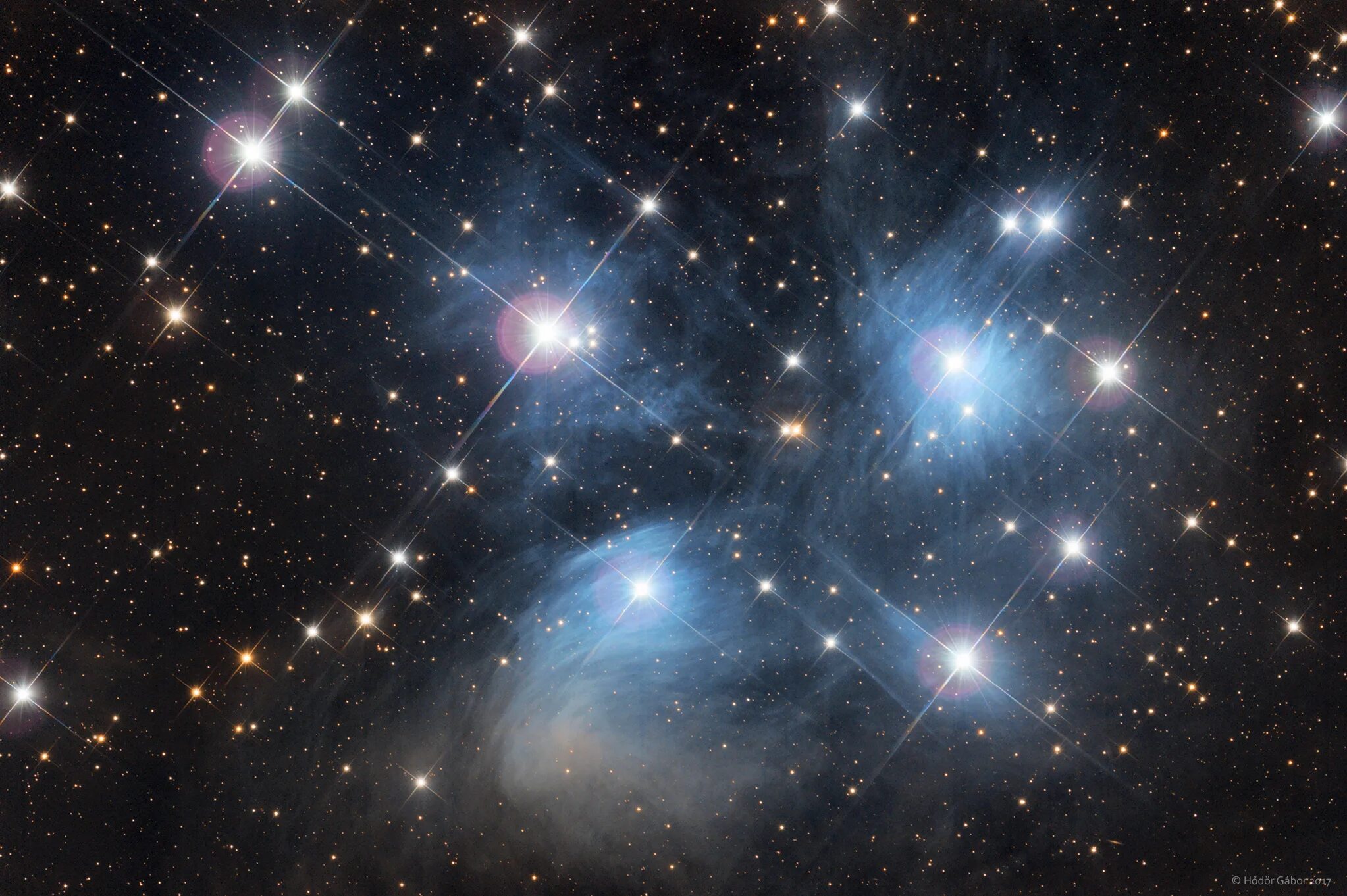 Созвездие Плеяды. M45 Плеяды. Плеяда Созвездие 7 сестёр. Созвездие Плеяд медведицы. Что такое плеяды в астрономии