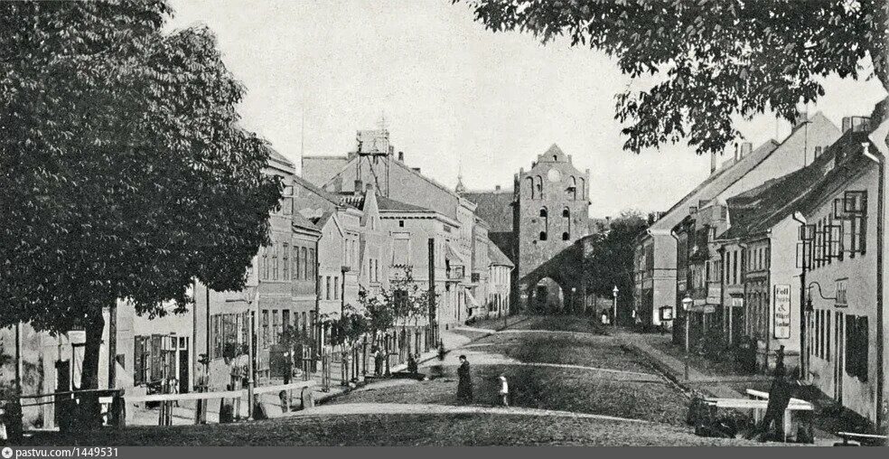 Замок Велау Калининградская область. Гердауэн в 1945. Кирха Гердауэн. Замок Гердауэн Калининград.