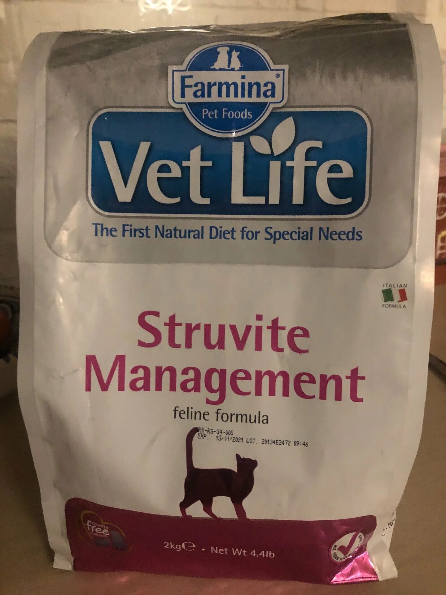 Vet life для котов. Vet Life Struvite Management для кошек. Farmina Struvite Management. Сухой корм для кошек Farmina vet Life Struvite Management, для лечения мкб. Сухой корм для кошек Farmina vet Life, для лечения мкб.